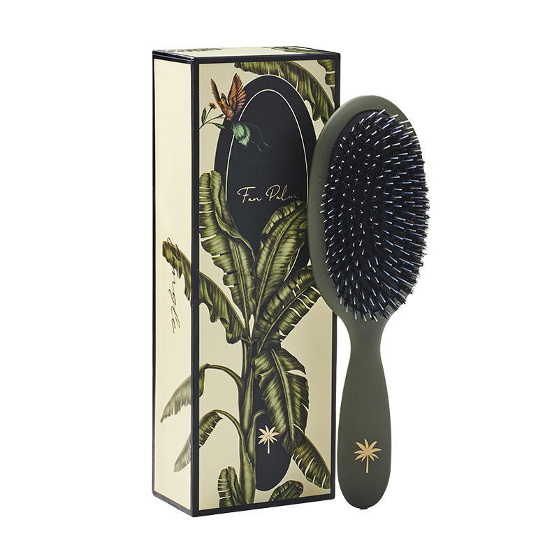 Medium Hair Brush fra FAN PALM til skånsomt og effektivt hårpleje.