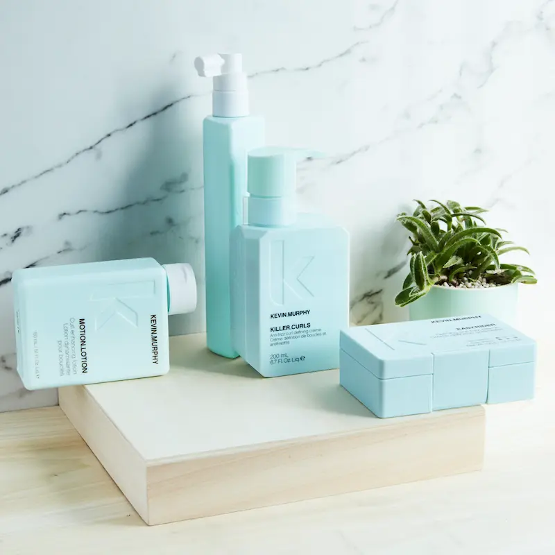 billedet af hårstyling fra Kevin Murphy som giver krøller og bevægelser